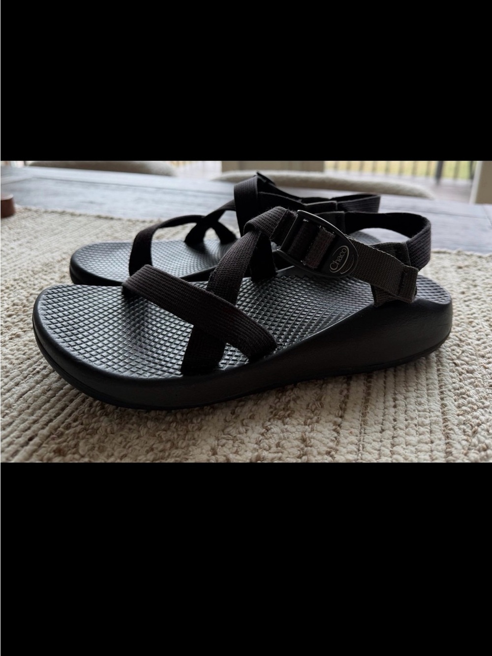 Chaco women’s adjustable strap sandals size 8